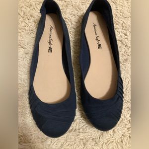 American Eagle slip on flats